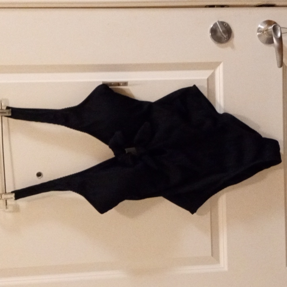 Apt 9 NWT women's ribbed bathing suit.  Size XL - Never worn.
